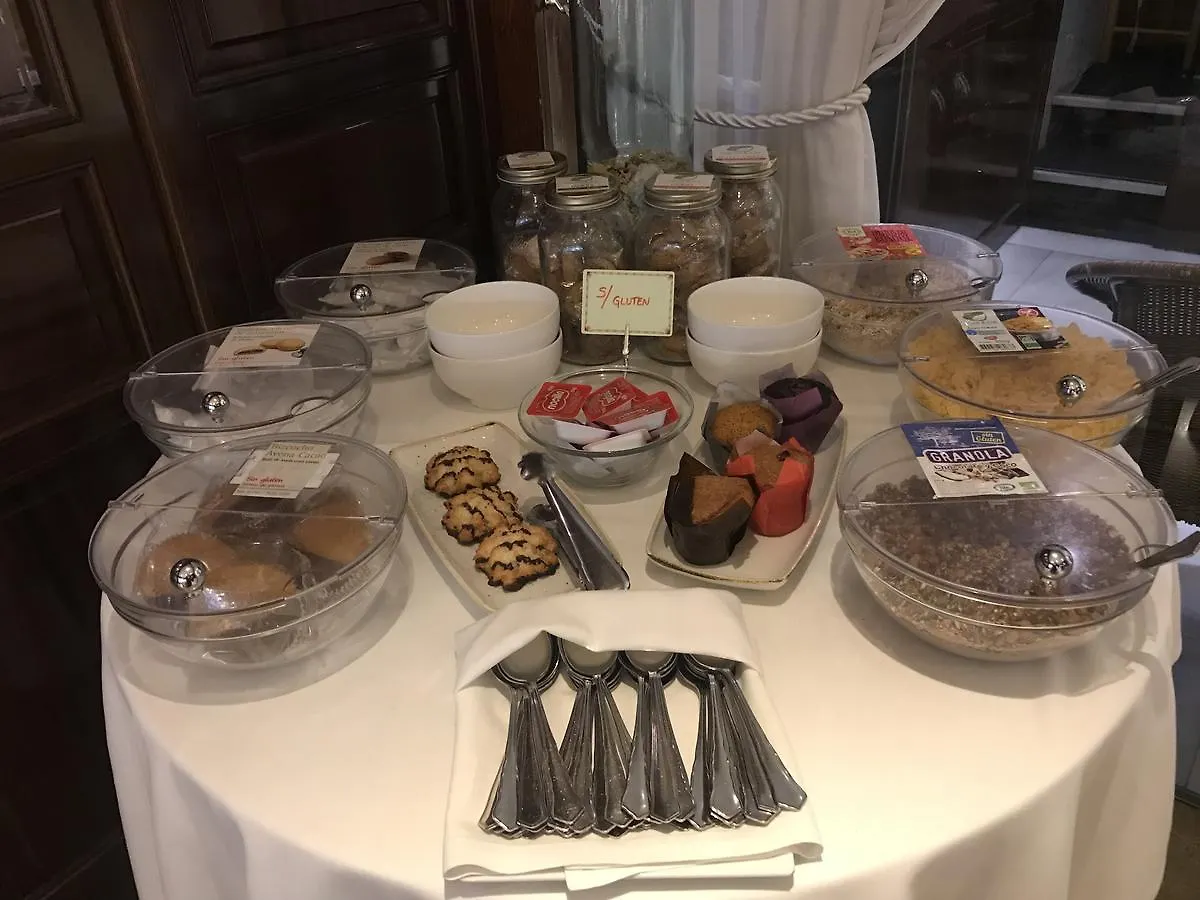 A Casa Canut Hotel Gastronomic Les Escaldes 5*,